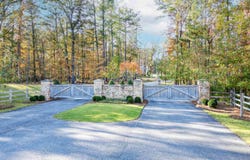 852 CAVALIER RIDGE lot: 45, BIRMINGHAM, AL 35242