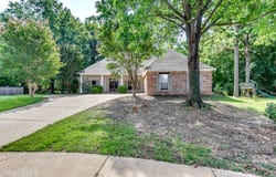 495 Madison Oaks Drive, Madison, MS 39110