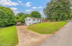 104 Westwood Drive, Clinton, TN 37716