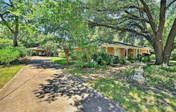 225 W Texas Street, Sherman, TX 75092
