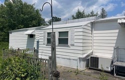 18 Riverview Circle, Brimfield, MA 01010