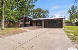66 W Hazel Dell Lane, Springfield, IL 62703