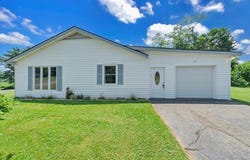 31 Butternut Dr, Woodlawn, VA 24381