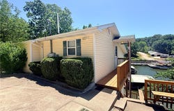 61 Leisure Road, Eldon, MO 65026