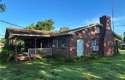 604 Del Norte AVE, Wister, OK 74966