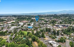 318 NE ROBERTS Ave, Gresham, OR 97030