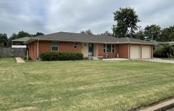 806 W Colorado Avenue, Anadarko, OK 73005