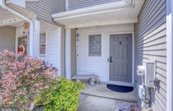 4 S MERRIMENT DR, NEWARK, DE 19702