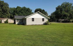 1017 Homecrest Drive, Piggott, AR 72454