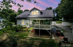 241 4th Avenue N, Taylorsville, NC 28681