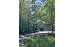112 High Mountain Lane, Tannersville, PA 18372