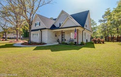 237 Pine Village Drive, Rocky Point, NC 28457