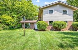 5233 MCFARLAND, LOVES PARK, IL 61111