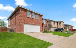 3840 Country Lane, Fort Worth, TX 76123