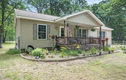 1375 56th Street, Fennville, MI 49408