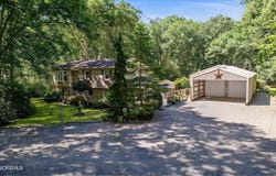 347 E Millstream Road, Cream Ridge, NJ 08514