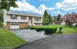 66 Pike Creek Drive, Cohoes, NY 12047