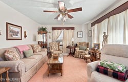 209 Oak St, Jellico, TN 37762