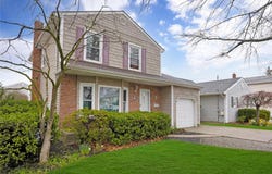 591 Conklin Street, Farmingdale, NY 11735