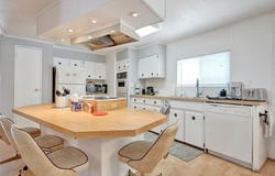 5271 SW 23rd Ter, Dania Beach, FL 33312