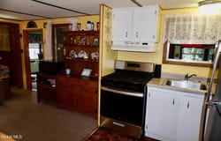 15 Upper Heights Road, Edinburg, NY 12835