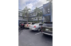 3090 Holiday Springs Boulevard, Margate, FL 33063