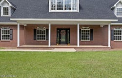 535 Graves Road, Ellisville, MS 39437