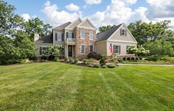 6577 Plesenton Drive S, Worthington, OH 43085