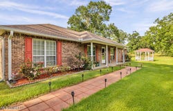 163 E Inda Road, Perkinston, MS 39573
