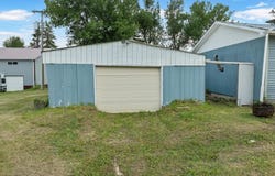 204 2nd Ave, Benedict, ND 58716