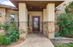 208 Colina Cove Dr DR, Kingsland, TX 78639