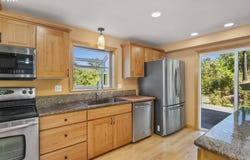 9275 SE TERRACE VIEW CT, Amity, OR 97101