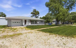 2 E 5th Street, Woodbine, KS 67492