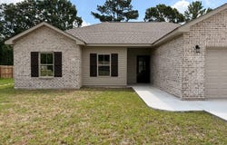 17 Summerwood Dr, Picayune, MS 39466