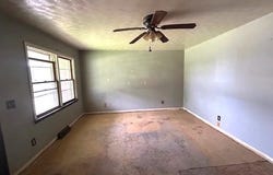 2300 Vanguard Ave, Henderson, KY 42420