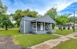 307 Commerce Street W, Honey Grove, TX 75446