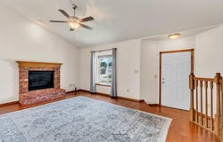 2236 N Duckcreek Ln, Derby, KS 67037