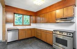 4 Pin Oak Court, Westport, CT 06880