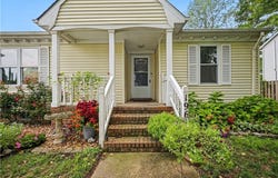 1961 Ravencroft Lane, Virginia Beach, VA 23454