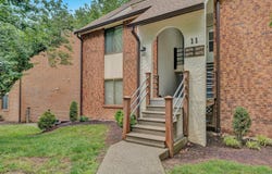 3273 Forest Ridge Rd, Roanoke, VA 24018