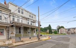 30 MAIN STREET, MIDDLEPORT, PA 17953