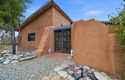 42 Hondo Seco Road A B, Arroyo Hondo, NM 87513