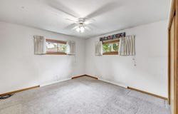 12 E 14th St, Clintonville, WI 54929