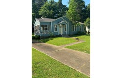 509 East Jefferson, Kosciusko, MS 39090