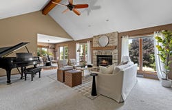 2300 E Cody Ct, Oak Creek, WI 53154