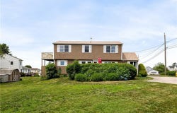 20 Saltaire Avenue, Narragansett, RI 02882