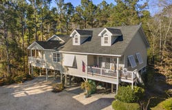 98 Wallys Way, Pawleys Island, SC 29585