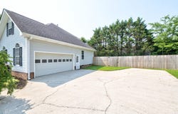 8900 Fox Glen Drive, Ooltewah, TN 37363