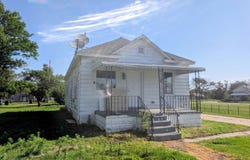 424 E Carpenter St, Hutchinson, KS 67501