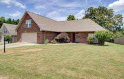 1074 St Johns Drive, Maryville, TN 37801